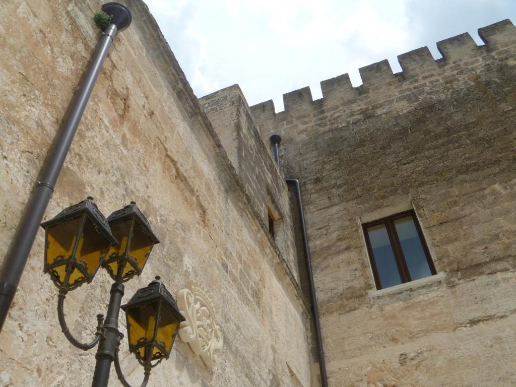 Castello Conti Filo Bed & Breakfast Torre Santa Susanna Exterior photo